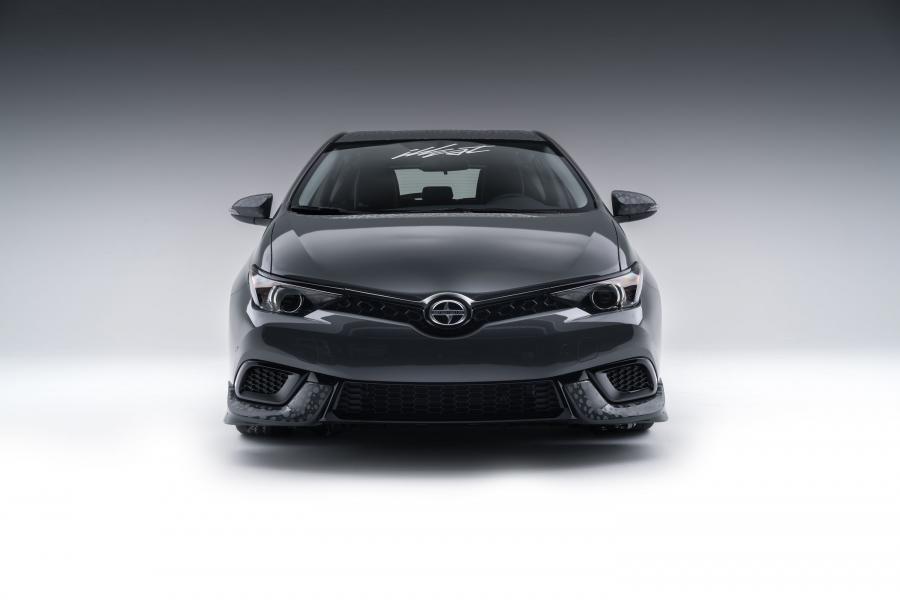  Scion iM by illest 2015 года  (фото 2 из 4)
